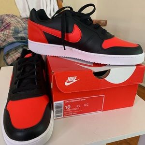 Nike Ebernon low black red and white size 10M